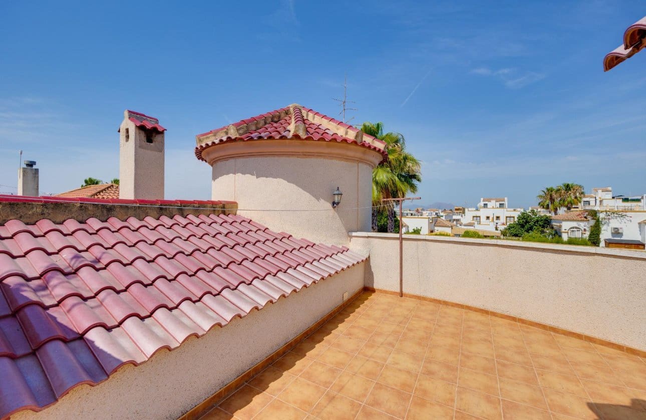 3 soverom Villa til salgs i San Fulgencio med svømmebasseng garasje - € 399 000 (Ref: 9990900)