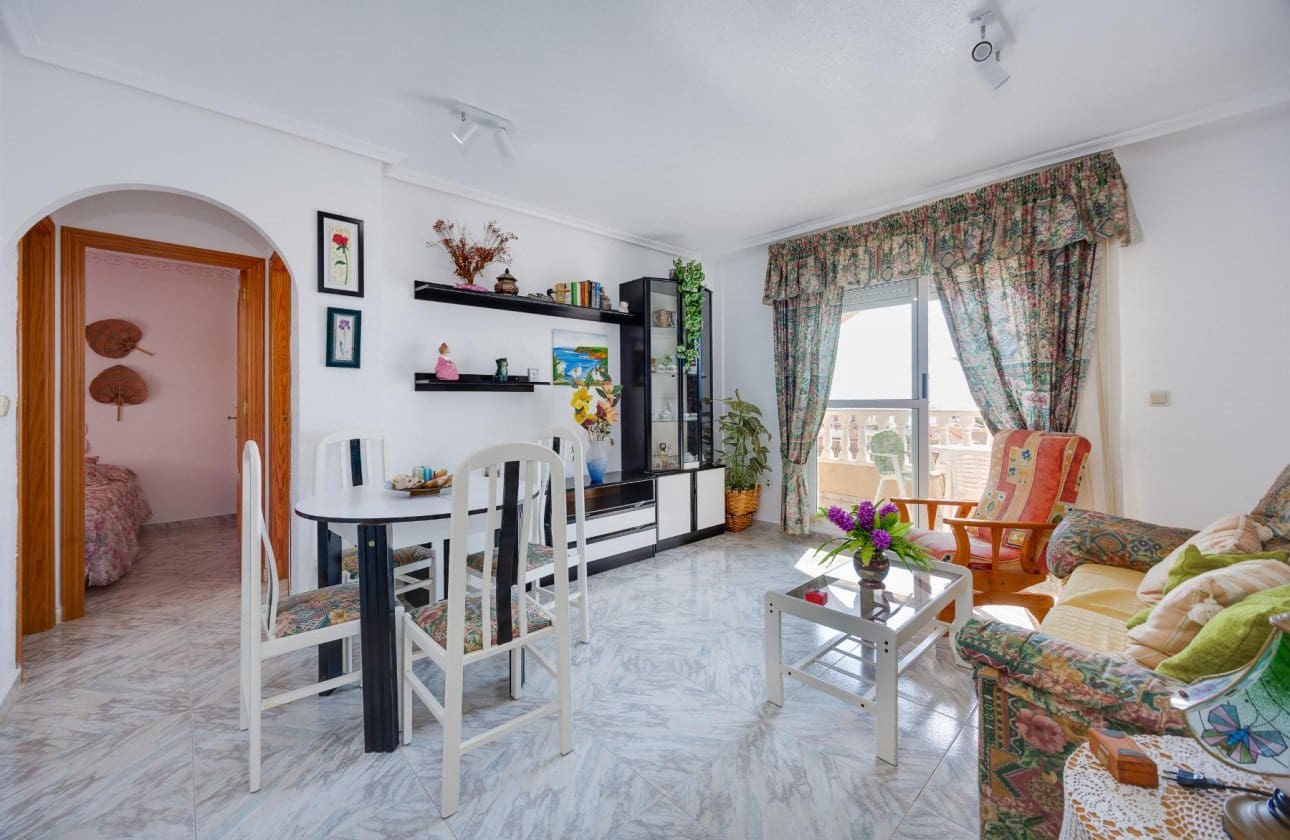 2 sovrum Strandlägenhet till salu i Torre del Moro med pool - 219 500 € (Ref: 9990902)