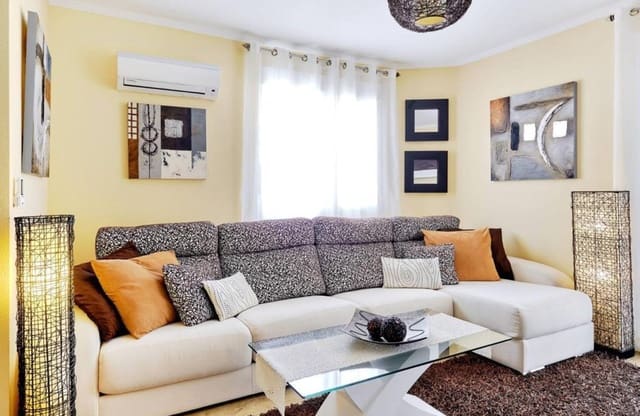 3 soveværelse Lejlighed til salg i Dehesa de Campoamor, Orihuela med swimmingpool - € 250.000 (Ref: 9990904)