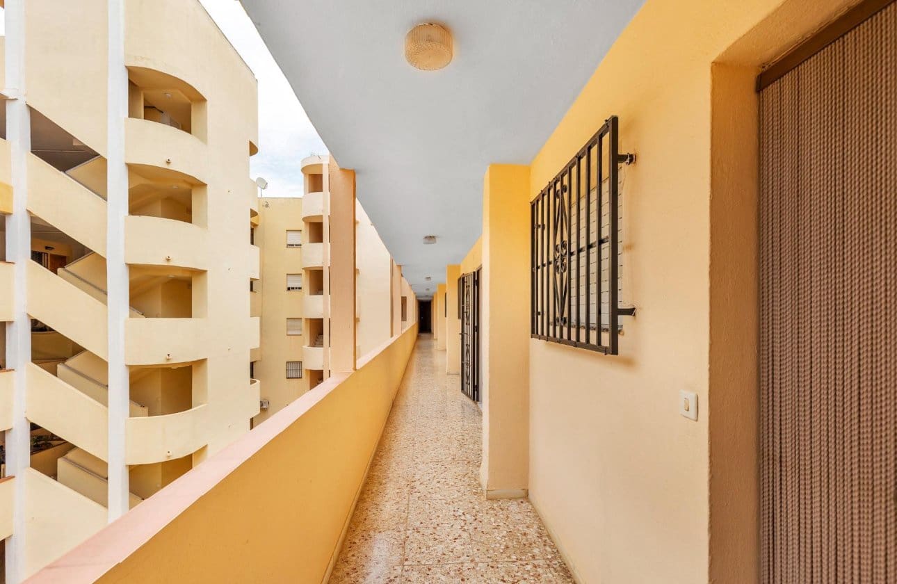 1 Zimmer Apartment zu verkaufen in Guardamar del Segura mit Garage - 102.260 € (Ref: 9990905)
