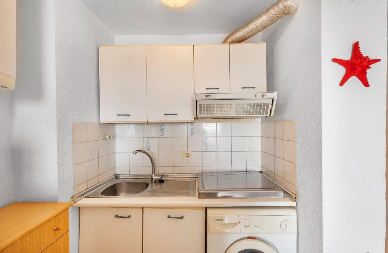 1 Zimmer Apartment zu verkaufen in Guardamar del Segura mit Garage - 102.260 € (Ref: 9990905)