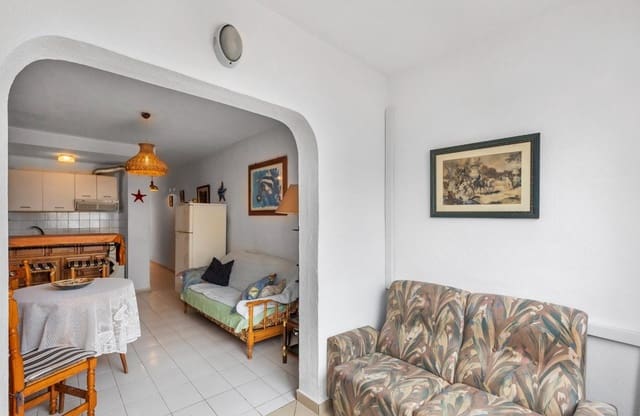 1 bedroom Apartment for sale in Guardamar del Segura with garage - € 102,260 (Ref: 9990905)
