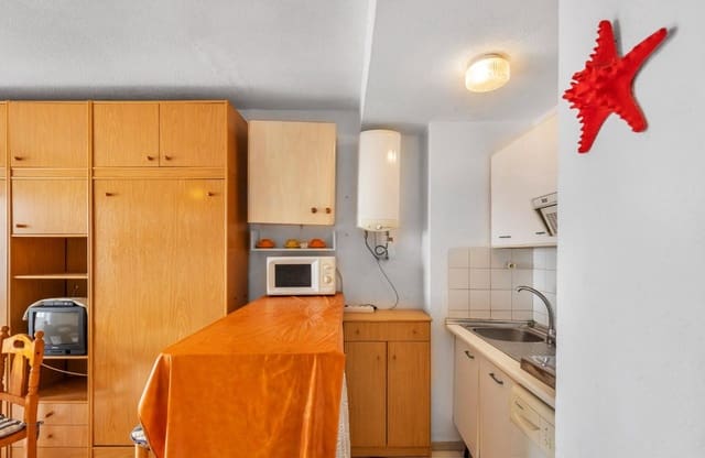 1 bedroom Apartment for sale in Guardamar del Segura with garage - € 102,260 (Ref: 9990905)