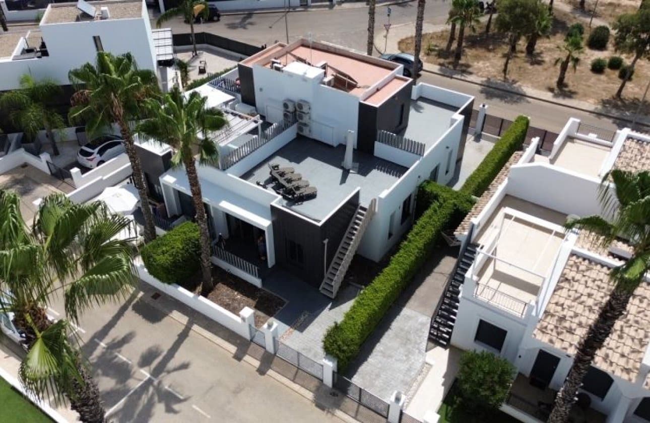 2 camera da letto Villa in vendita in Orihuela Costa con piscina - 236.995 € (Rif: 9994475)