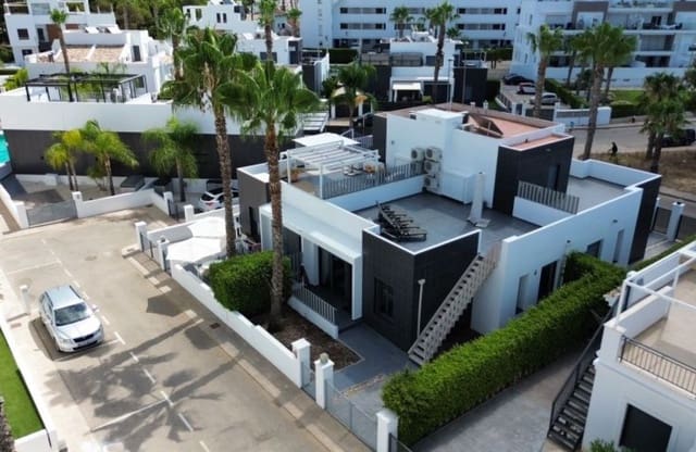 2 soverom Villa til salgs i Las Filipinas med svømmebasseng - € 236 995 (Ref: 9994475)