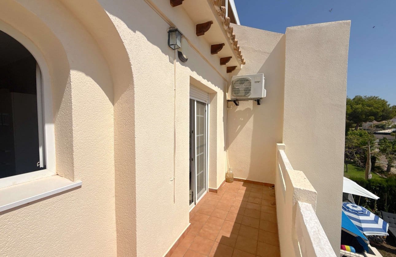 2 soverom Hus til salgs i Las Ramblas Golf med svømmebasseng - € 224 000 (Ref: 9994476)