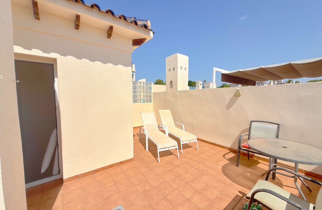 2 soverom Hus til salgs i Las Ramblas Golf med svømmebasseng - € 224 000 (Ref: 9994476)