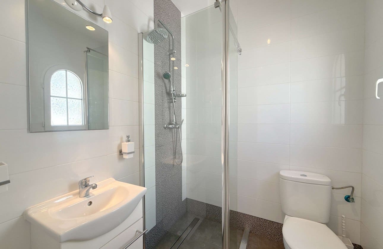 2 soverom Hus til salgs i Las Ramblas Golf med svømmebasseng - € 224 000 (Ref: 9994476)