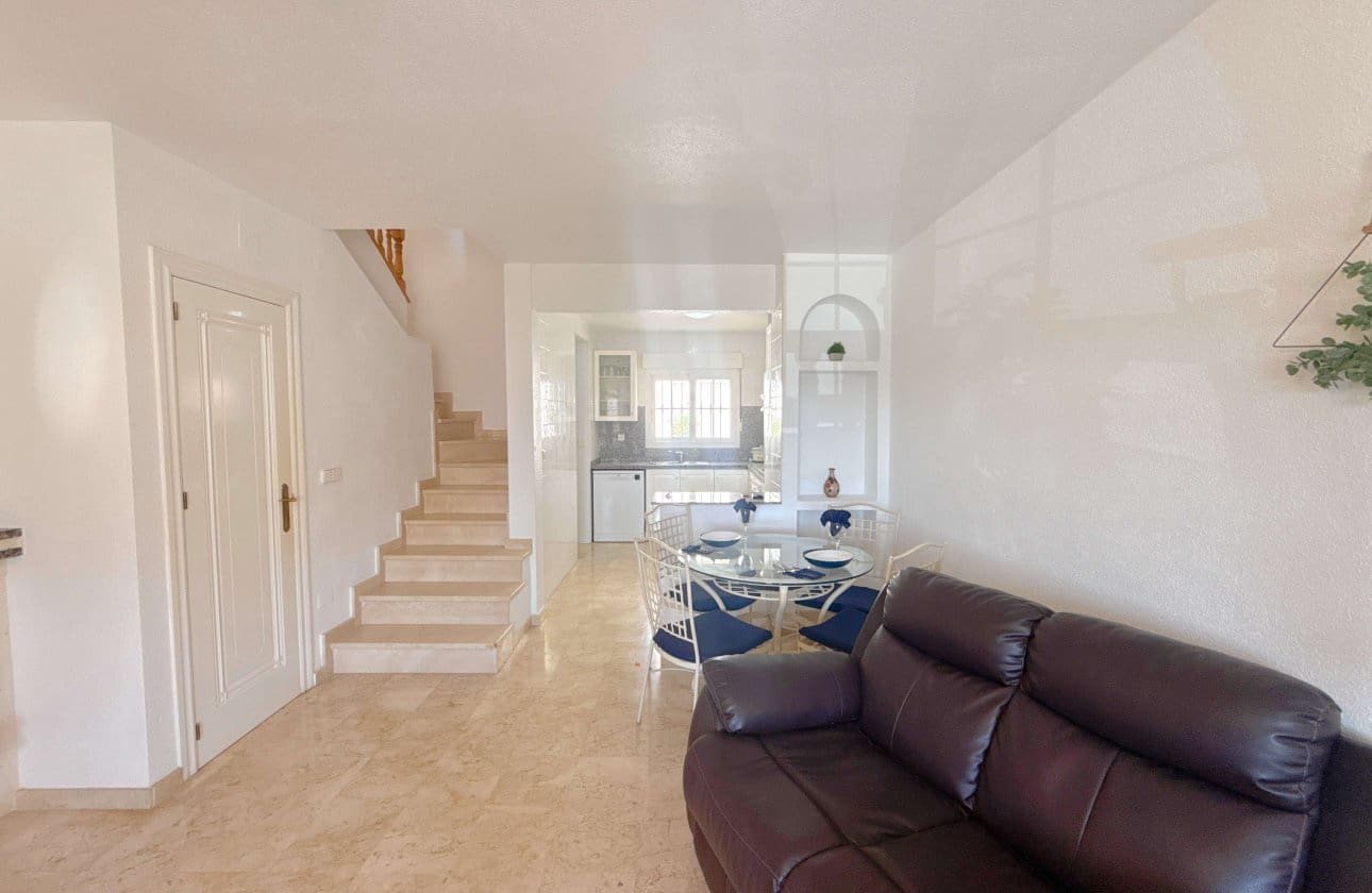 2 soverom Hus til salgs i Las Ramblas Golf med svømmebasseng - € 224 000 (Ref: 9994476)