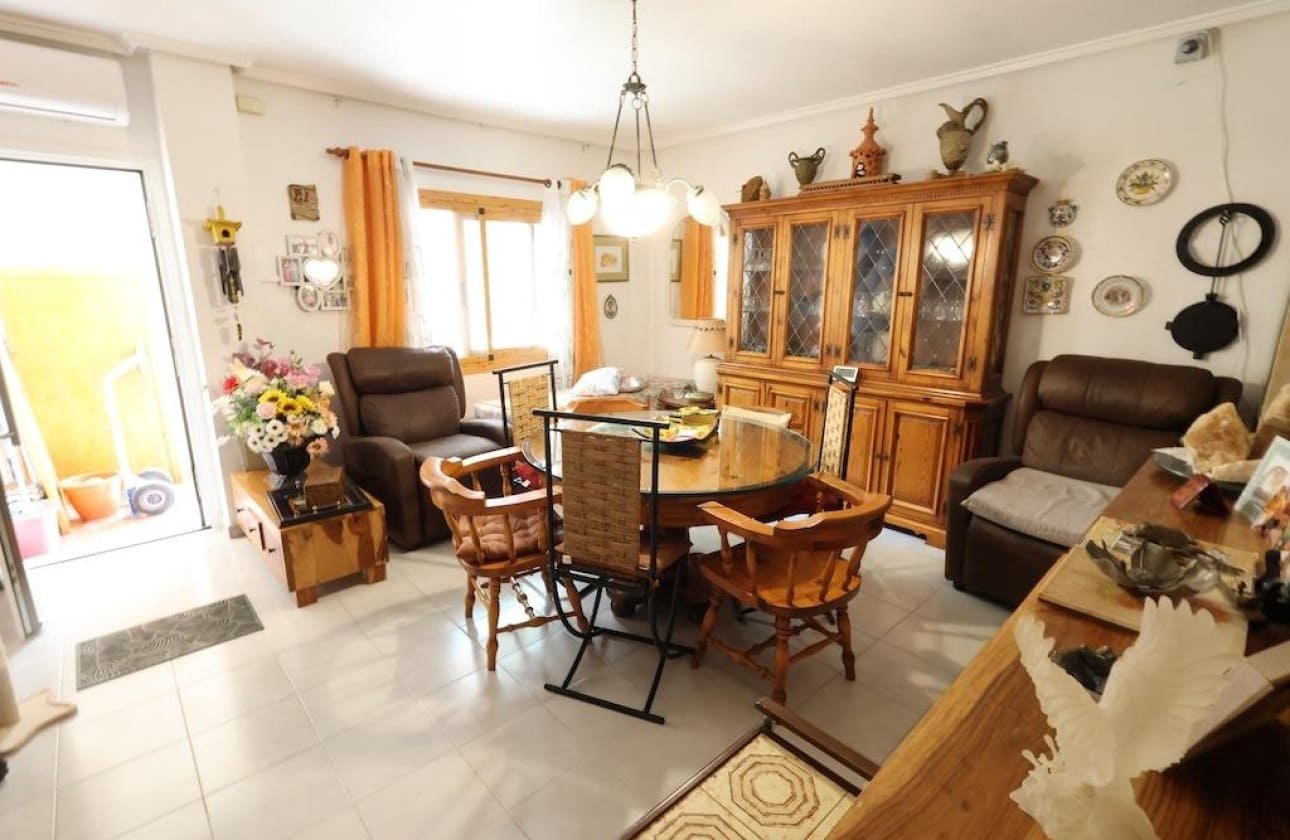 2 Zimmer Bungalow zu verkaufen in Torrevieja - 170.000 € (Ref: 9999825)