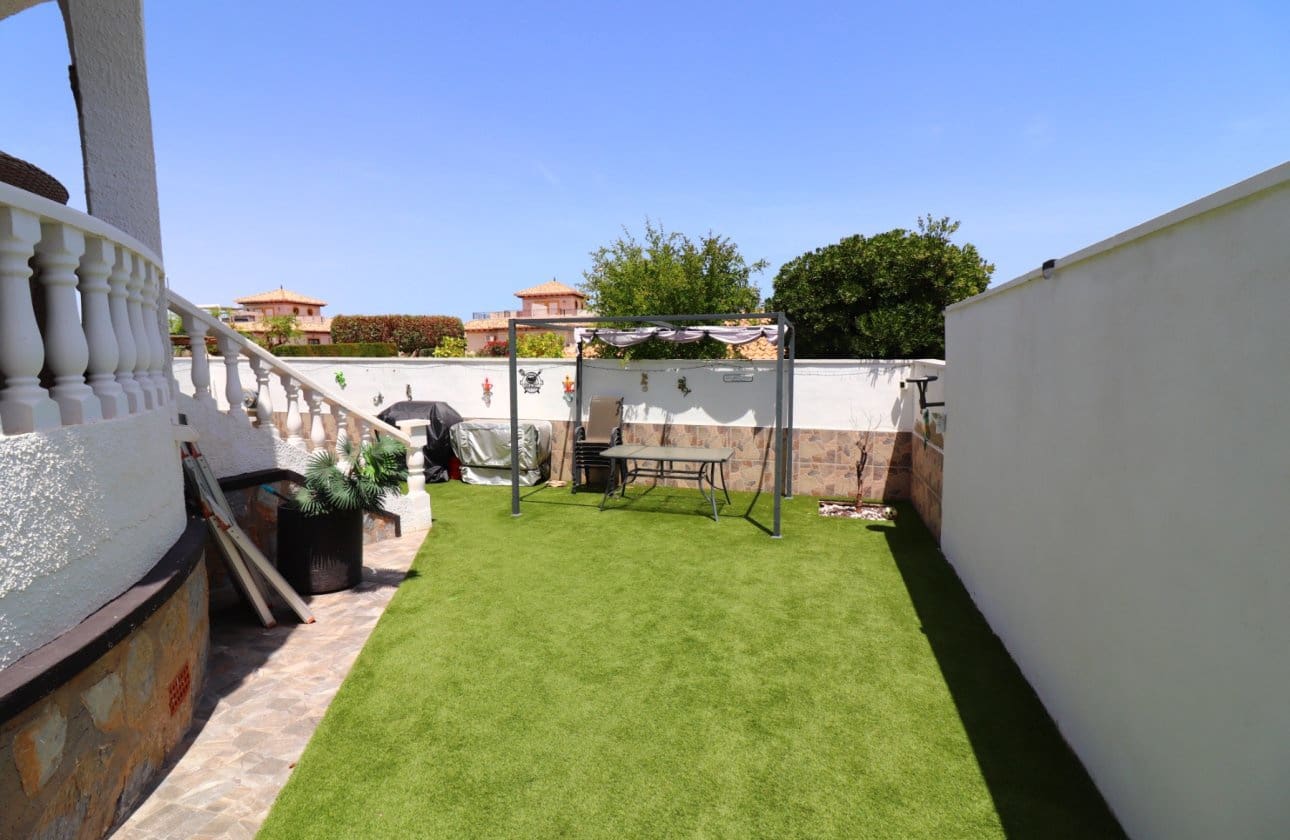 2 chambre Villa/Maison à vendre à Villamartin - 259 950 € (Ref: 9999827)