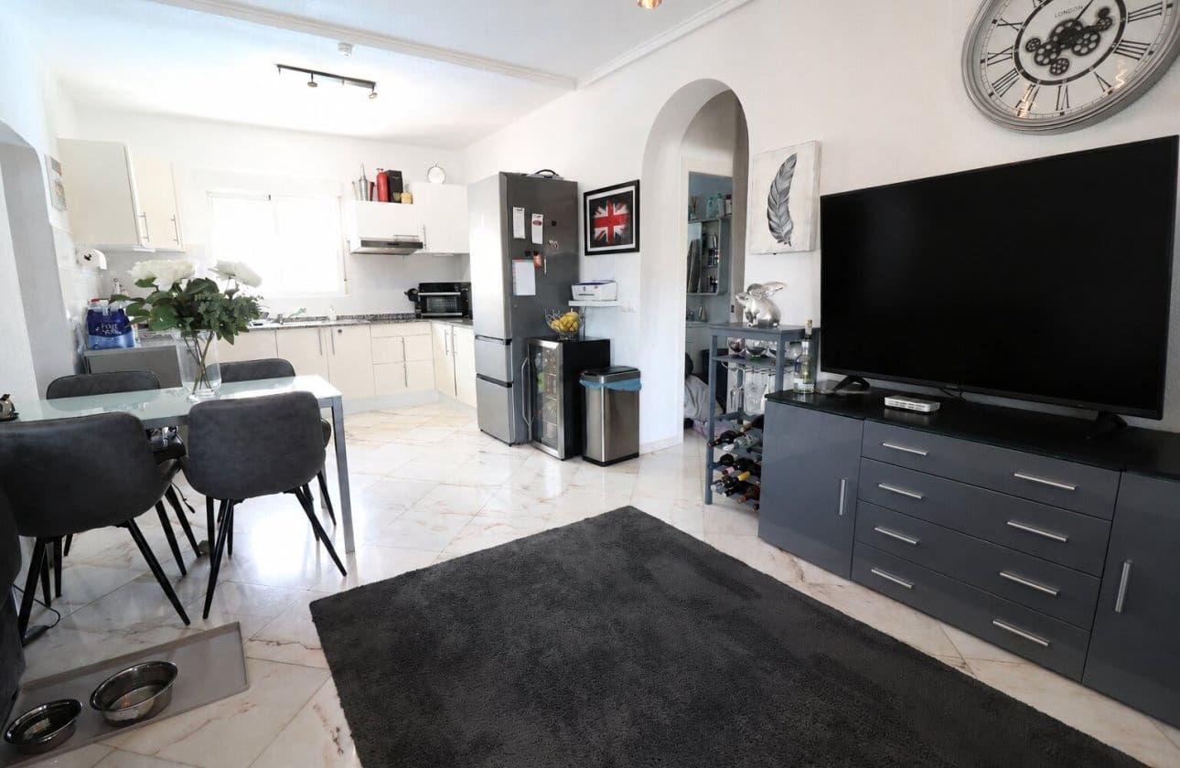 2 chambre Villa/Maison à vendre à Villamartin - 259 950 € (Ref: 9999827)