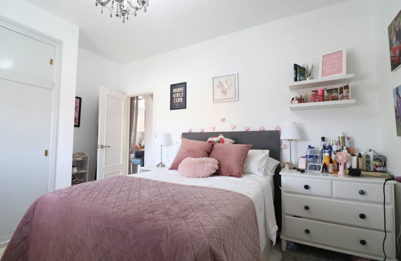 2 chambre Villa/Maison à vendre à Villamartin - 259 950 € (Ref: 9999827)