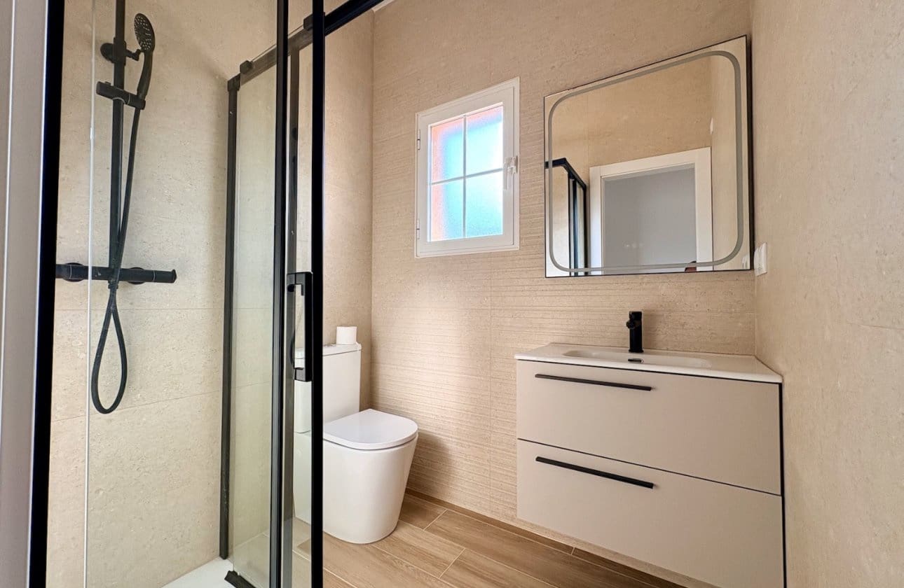 4 makuuhuone Huvila myytävänä paikassa Los Balcones mukana uima-altaan - 270 000 € (Ref: 9999828)