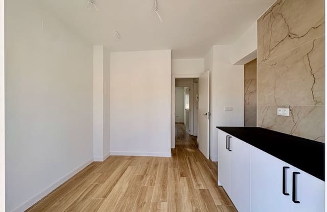 4 chambre Villa/Maison à vendre à Los Balcones avec piscine - 270 000 € (Ref: 9999828)