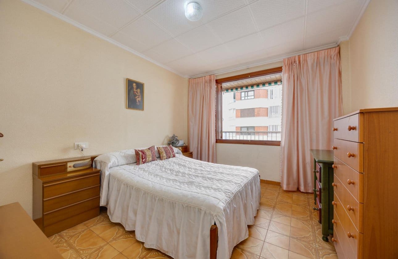 3 soverom Leilighet til salgs i Torrevieja med svømmebasseng - € 256 000 (Ref: 9999833)