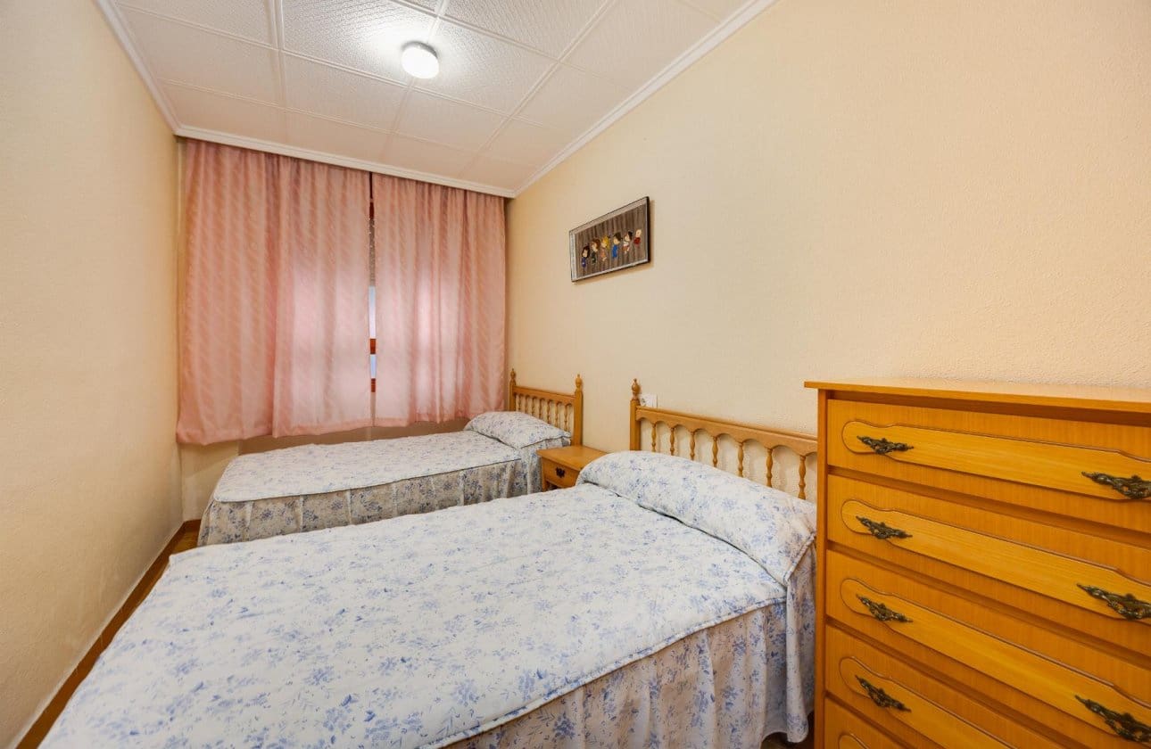 3 soverom Leilighet til salgs i Torrevieja med svømmebasseng - € 256 000 (Ref: 9999833)