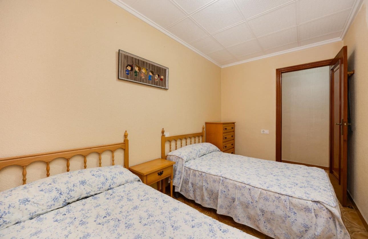 3 soverom Leilighet til salgs i Torrevieja med svømmebasseng - € 256 000 (Ref: 9999833)