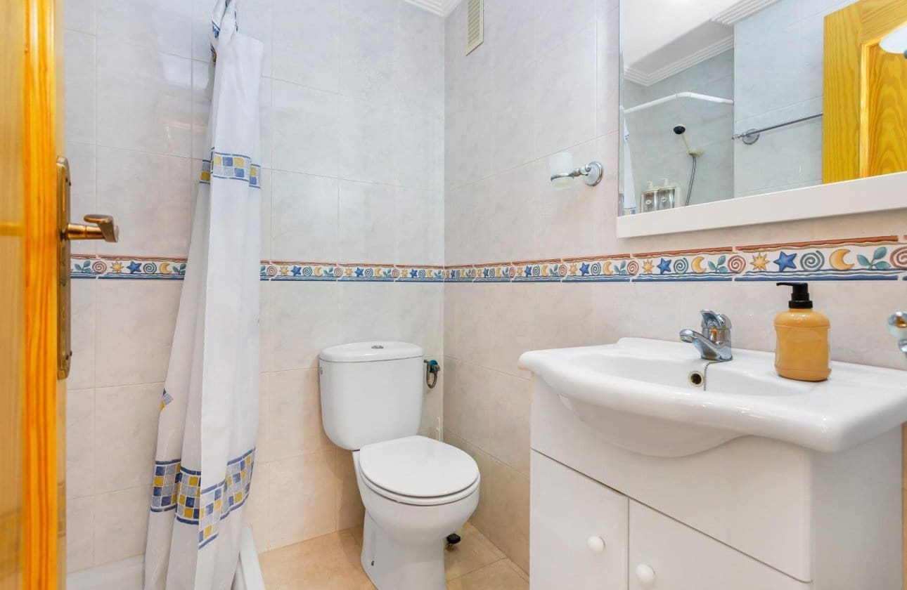 3 Zimmer Strandapartment zu verkaufen in Torrevieja - 169.900 € (Ref: 9999834)