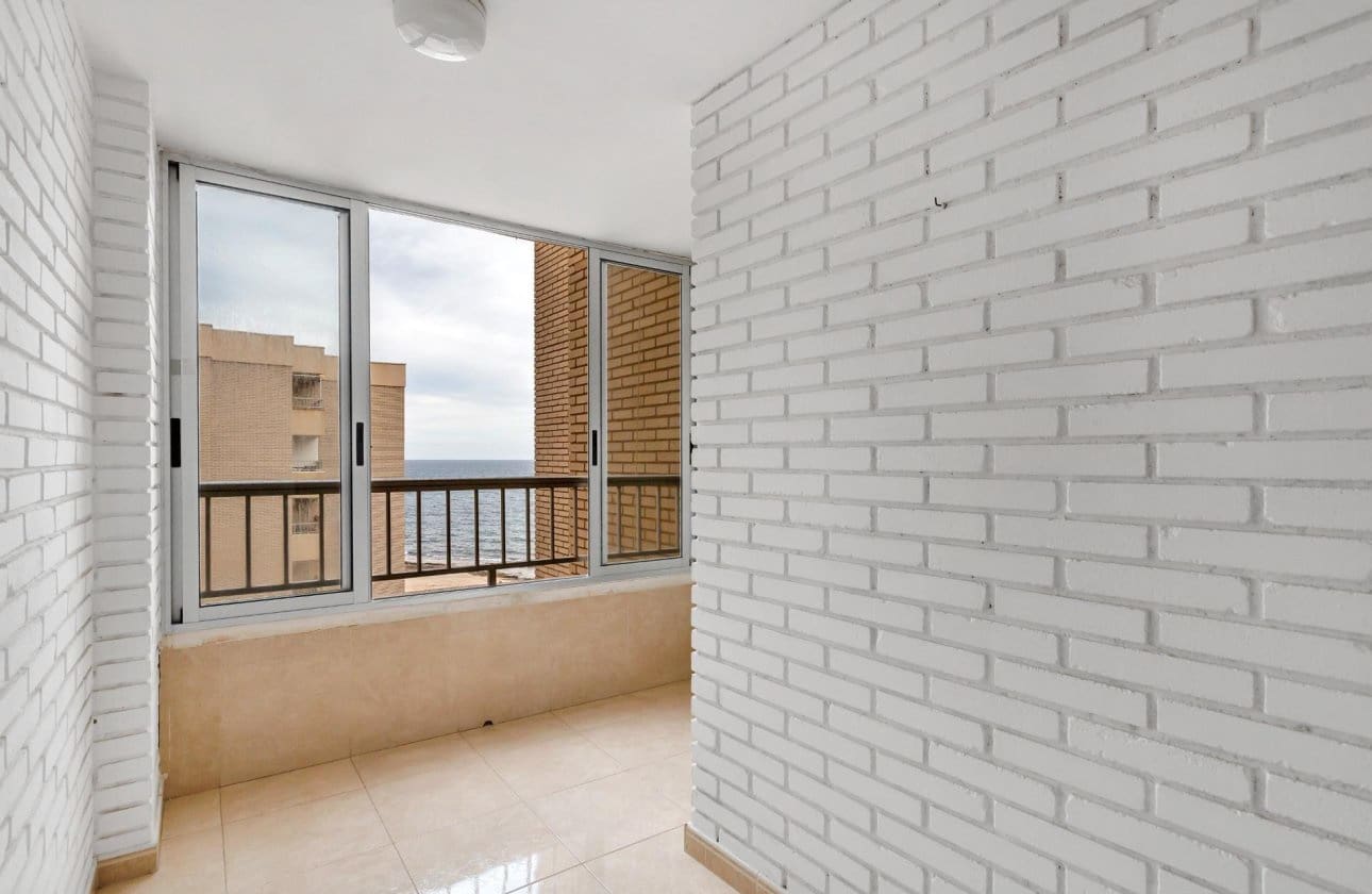 3 Zimmer Strandapartment zu verkaufen in Torrevieja - 169.900 € (Ref: 9999834)