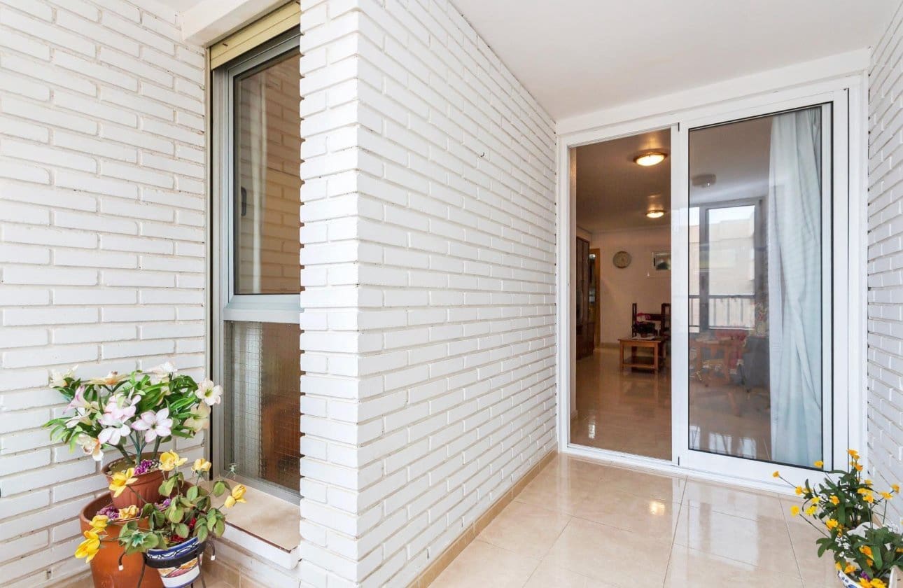 3 Zimmer Strandapartment zu verkaufen in Torrevieja - 169.900 € (Ref: 9999834)