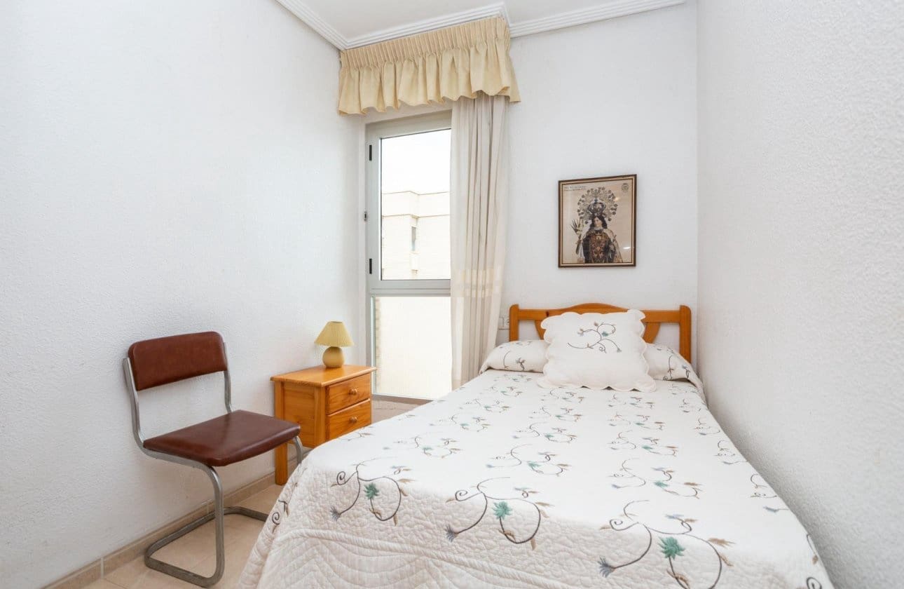 3 Zimmer Strandapartment zu verkaufen in Torrevieja - 169.900 € (Ref: 9999834)