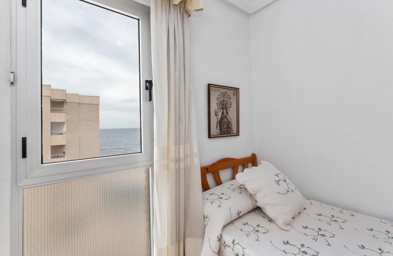 3 Zimmer Strandapartment zu verkaufen in Torrevieja - 169.900 € (Ref: 9999834)