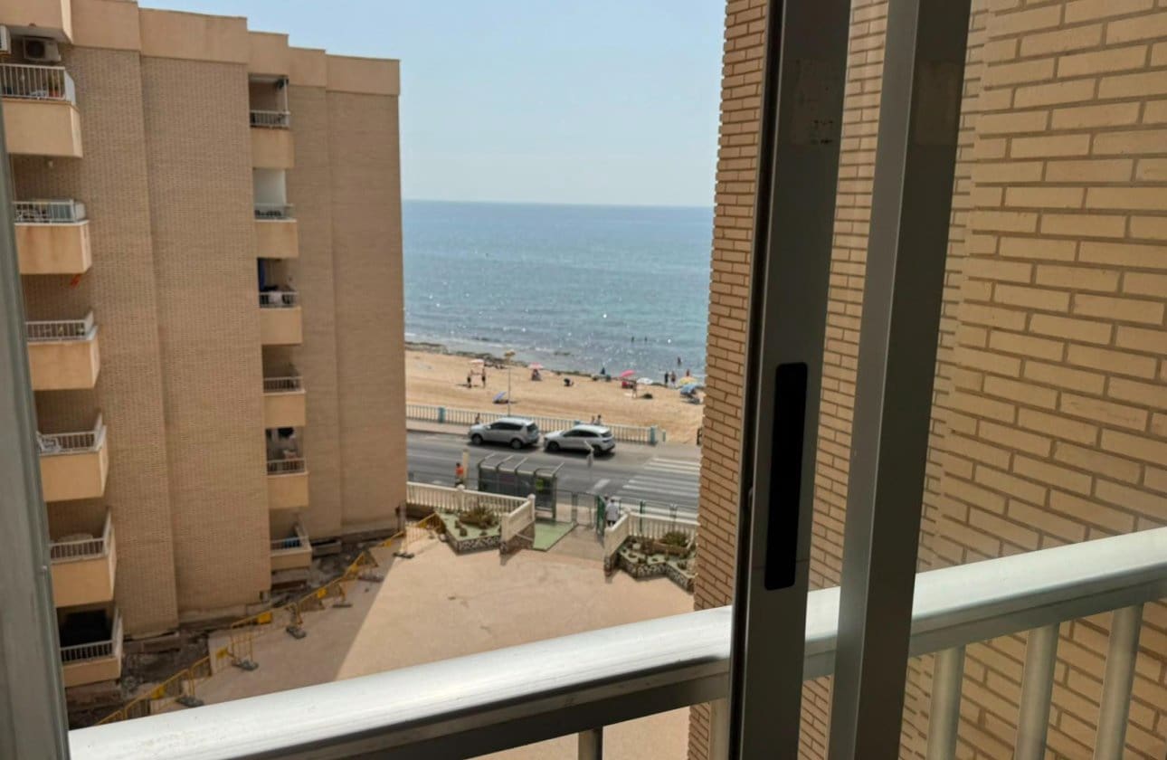 3 Zimmer Strandapartment zu verkaufen in Torrevieja - 169.900 € (Ref: 9999834)