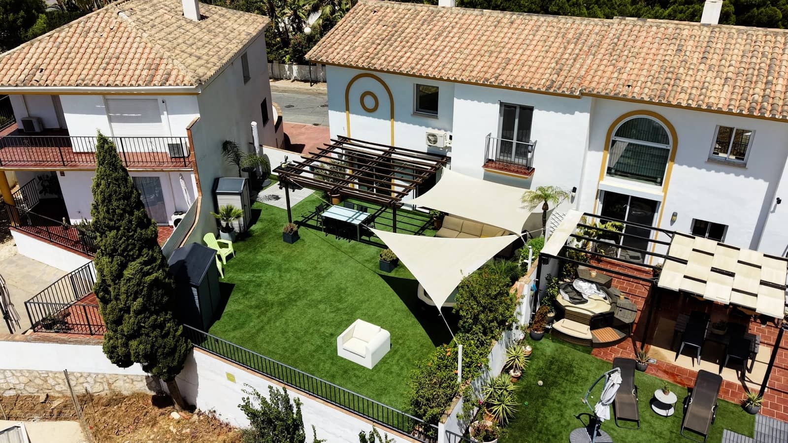 3 soveværelse Byhus til salg i Mijas med garage - € 690.000 (Ref: 10014172)