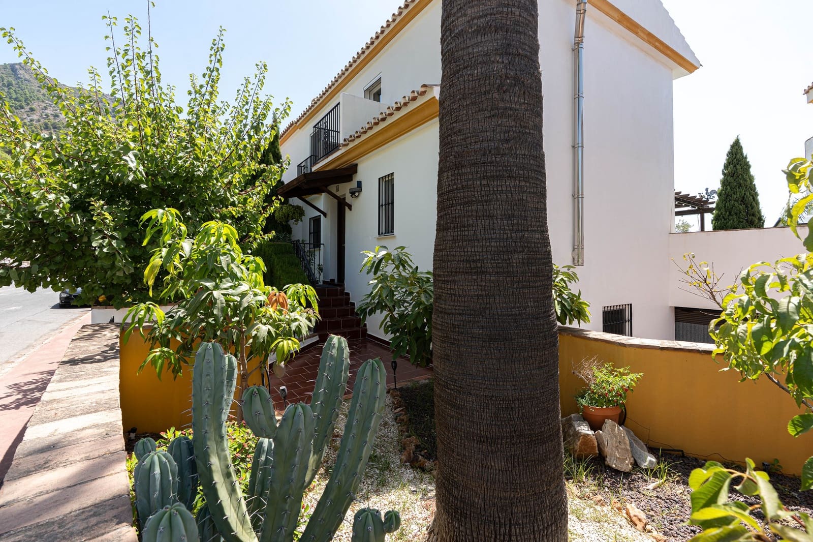 3 soveværelse Byhus til salg i Mijas med garage - € 690.000 (Ref: 10014172)