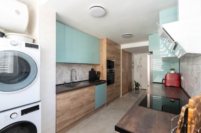2 makuuhuone Huoneisto myytävänä paikassa Centro ciudad, Fuengirola mukana uima-altaan - 399 000 € (Ref: 10052157)
