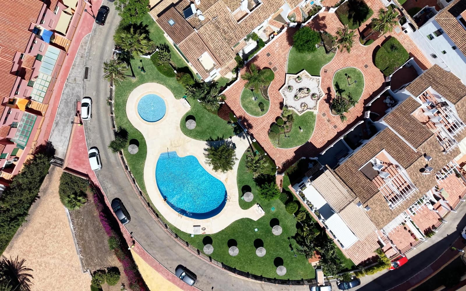 3 makuuhuone Huoneisto myytävänä paikassa Fuengirola mukana uima-altaan - 470 000 € (Ref: 10054340)