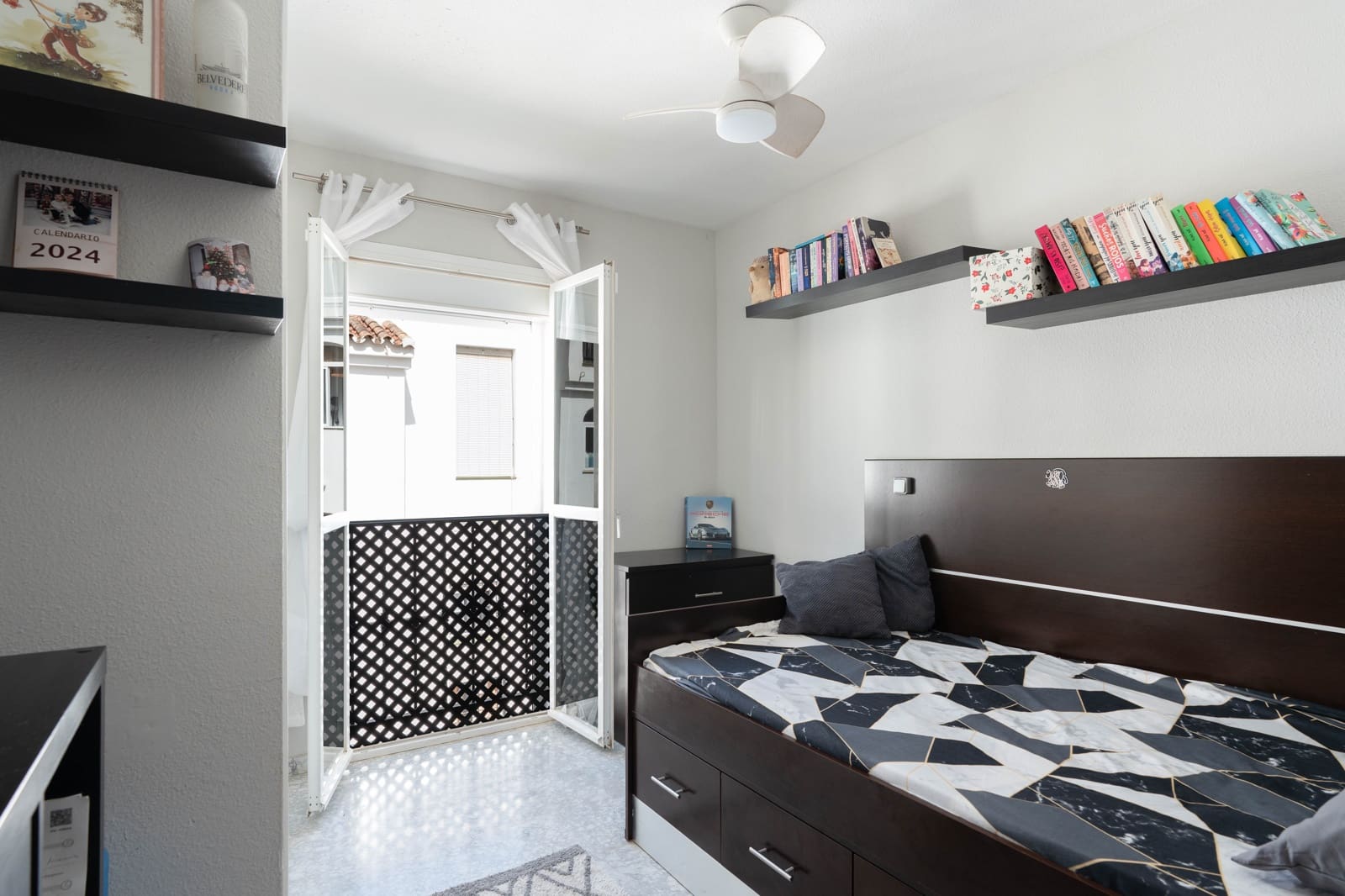 3 makuuhuone Huoneisto myytävänä paikassa Fuengirola mukana uima-altaan - 470 000 € (Ref: 10054340)