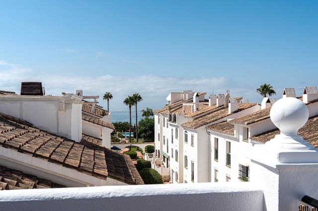 3 slaapkamer Appartement te koop in Torreblanca, Fuengirola met zwembad - € 470.000 (Ref: 10054340)