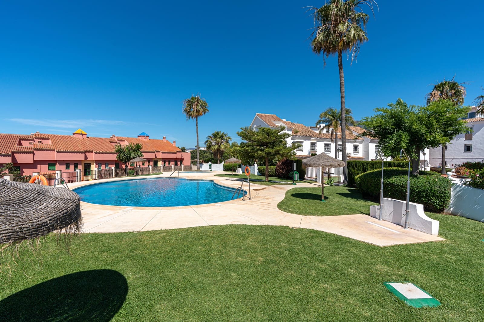 3 makuuhuone Huoneisto myytävänä paikassa Fuengirola mukana uima-altaan - 470 000 € (Ref: 10054340)
