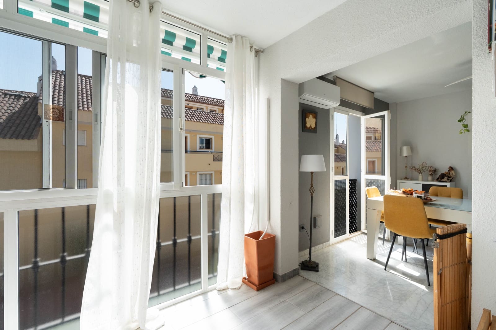 3 makuuhuone Huoneisto myytävänä paikassa Fuengirola mukana uima-altaan - 470 000 € (Ref: 10054340)