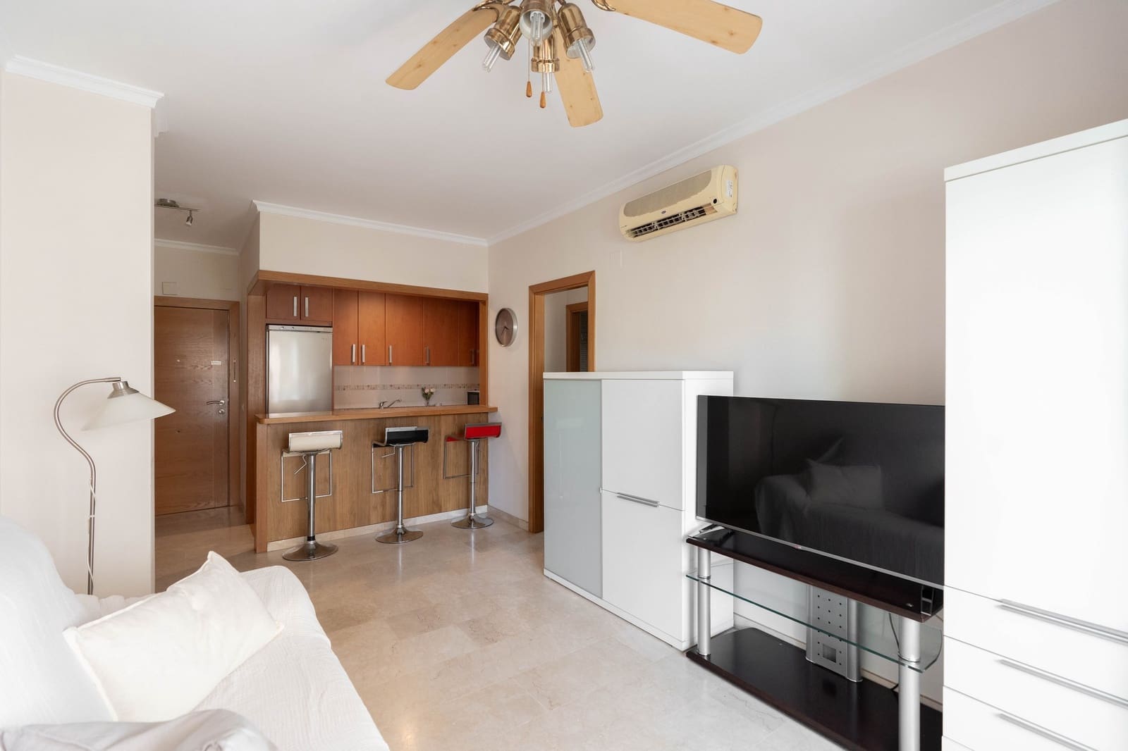 1 bedroom Apartment for sale in Fuengirola with pool - € 286,000 (Ref: 10154050)