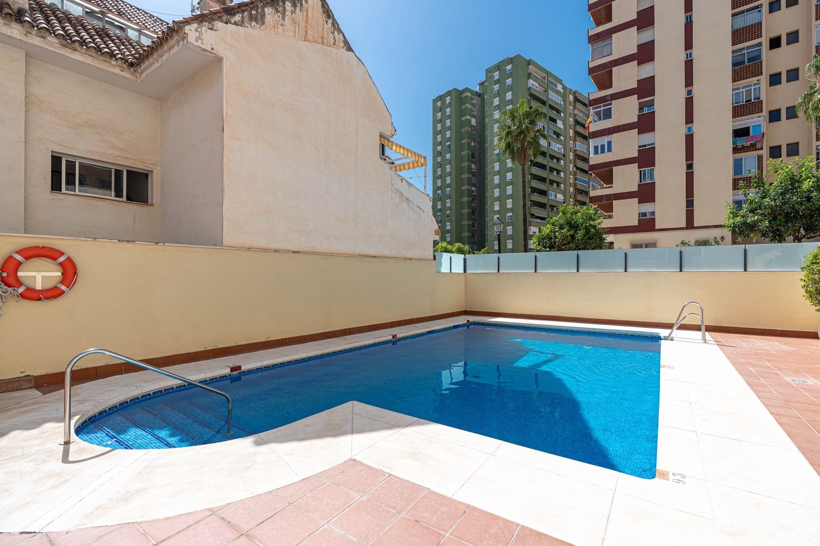 1 bedroom Apartment for sale in Fuengirola with pool - € 286,000 (Ref: 10154050)