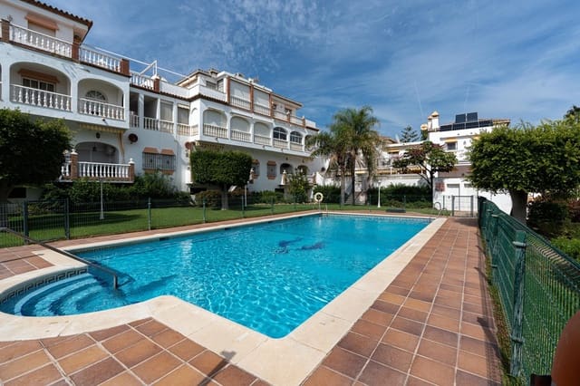 2 bedroom Apartment for sale in La Cala de Mijas, Mijas with pool - € 439,000 (Ref: 10154066)