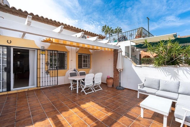2 bedroom Apartment for sale in La Cala de Mijas, Mijas with pool - € 439,000 (Ref: 10154066)