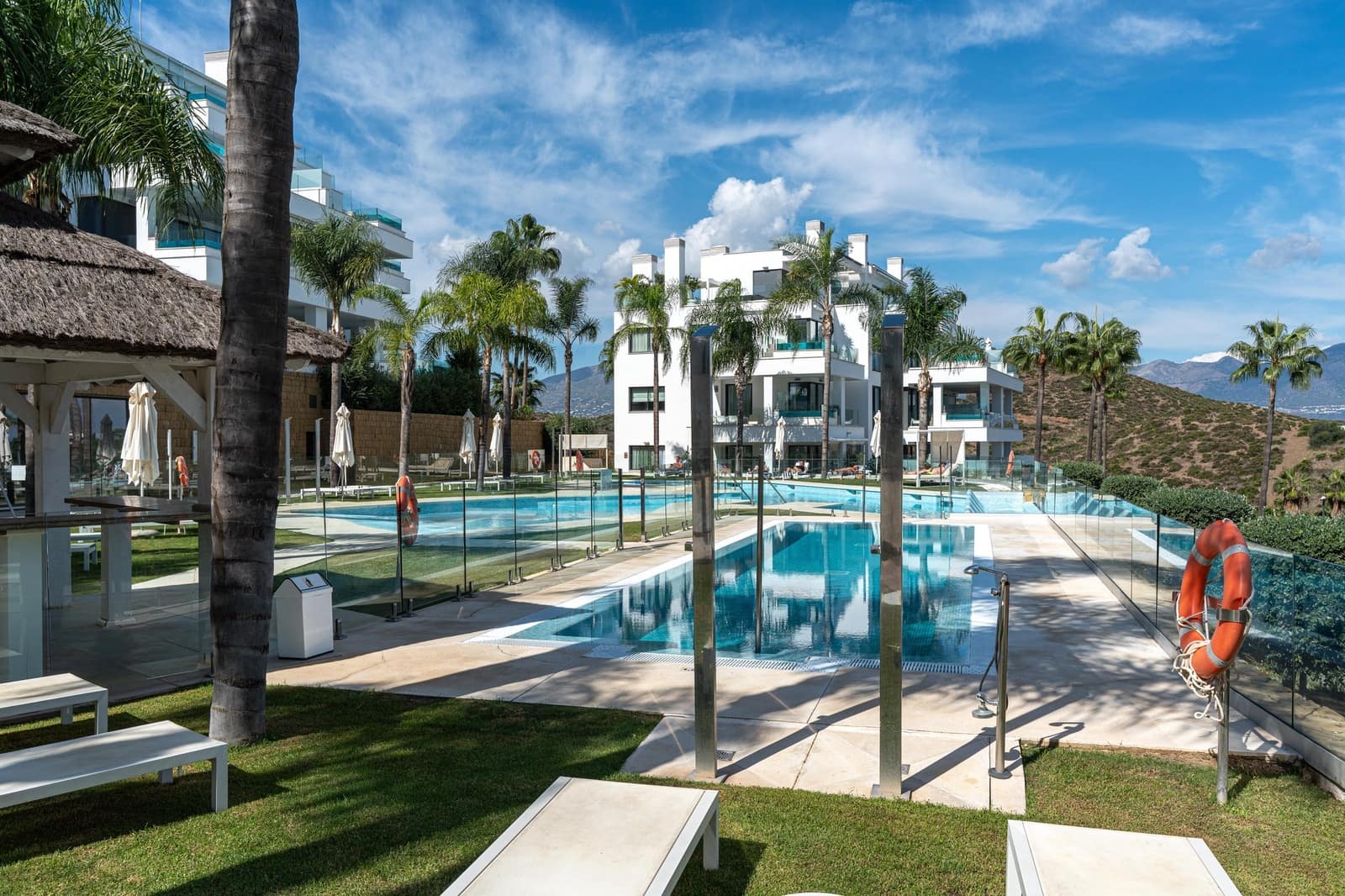 2 bedroom Apartment for sale in Mijas with pool garage - € 595,000 (Ref: 10158519)