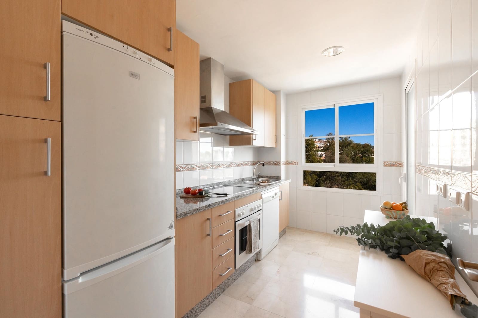 Apartamento de 2 habitaciones en Benalmádena en venta con piscina garaje - 395.000 € (Ref: 10175920)