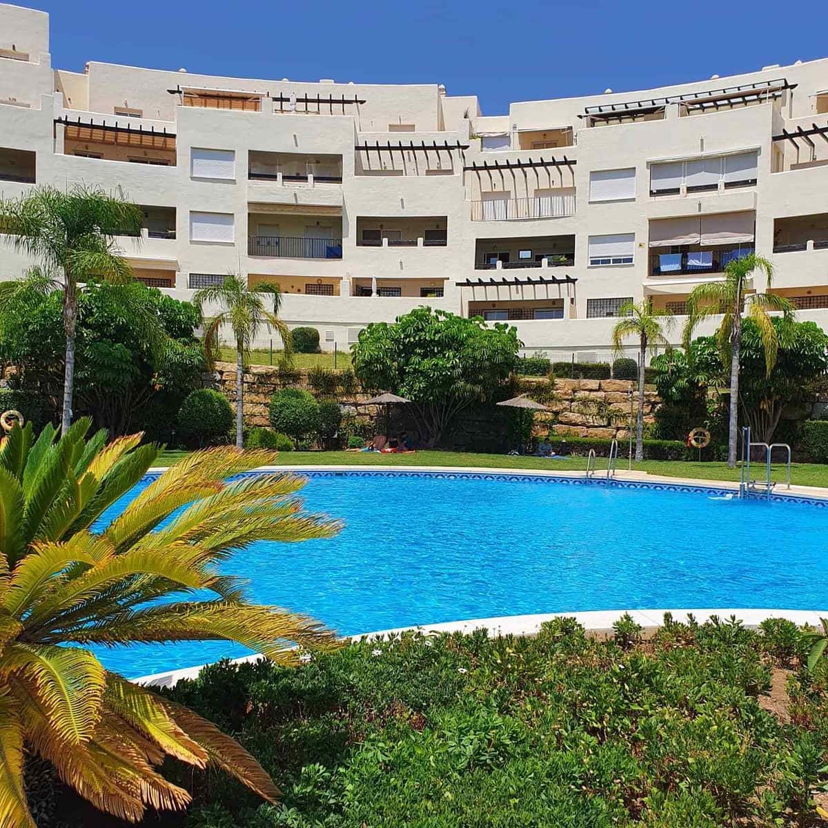 Apartamento de 2 habitaciones en Benalmádena en venta con piscina garaje - 395.000 € (Ref: 10175920)