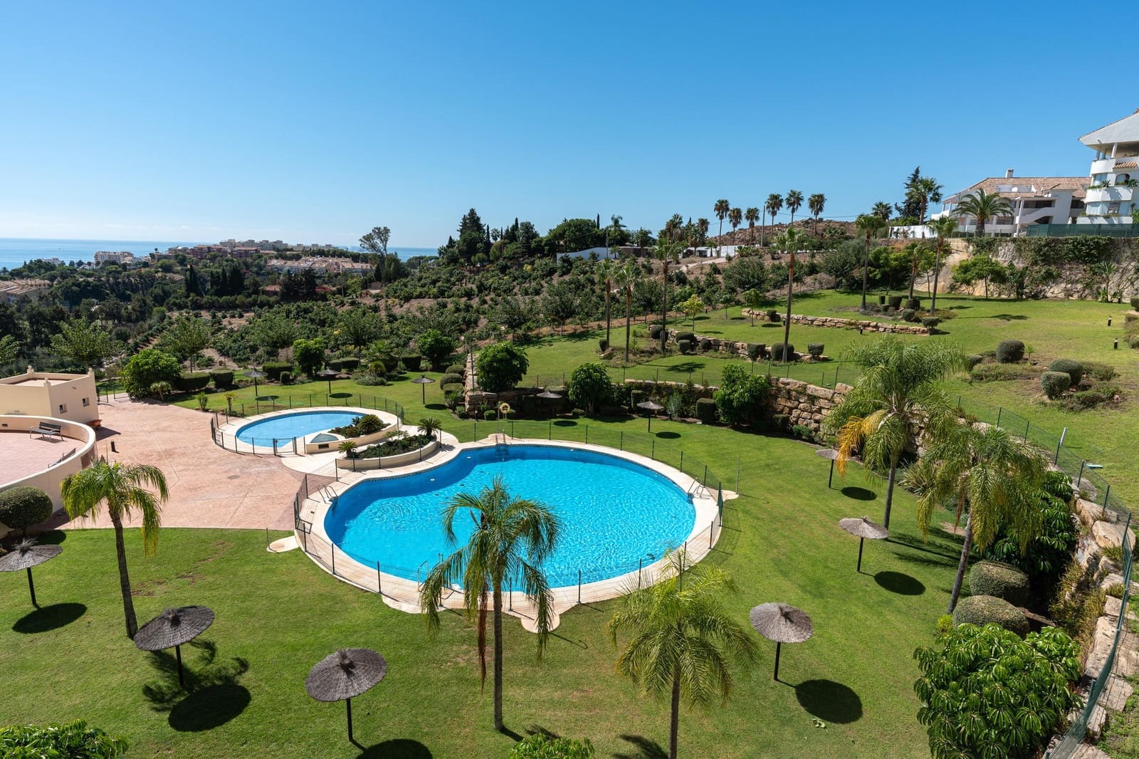 Apartamento de 2 habitaciones en Benalmádena en venta con piscina garaje - 395.000 € (Ref: 10175920)