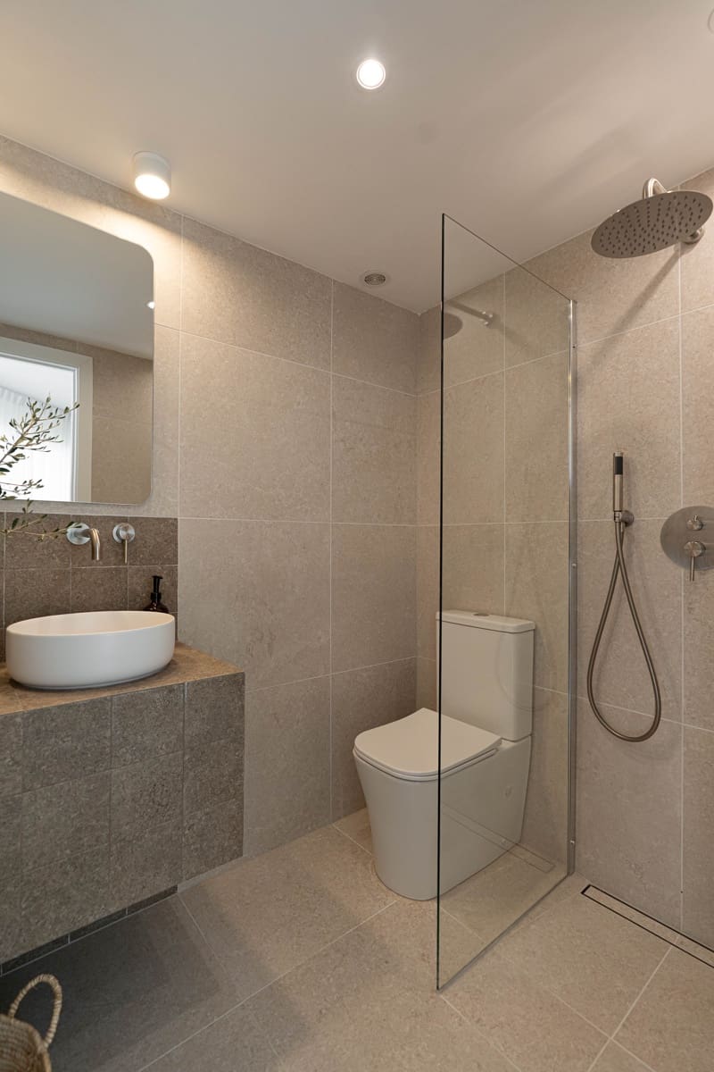 2 bedroom Apartment for sale in Calahonda with pool - € 419,000 (Ref: 10183634)