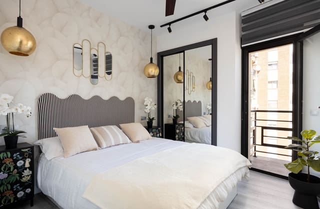 2 slaapkamer Appartement te koop in Zona Puerto Deportivo, Fuengirola - € 455.000 (Ref: 10185419)