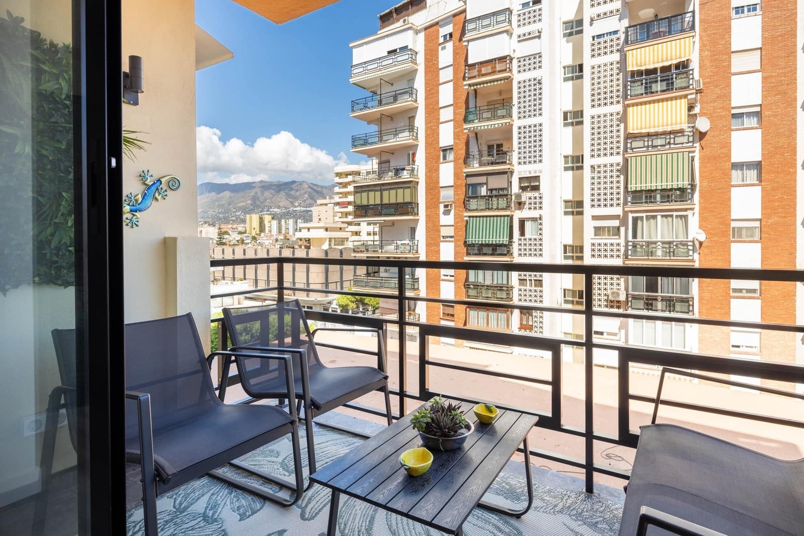 2 slaapkamer Appartement te koop in Fuengirola - € 455.000 (Ref: 10185419)