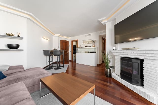 2 soverom Leilighet til salgs i Puerto Marina, Benalmádena - € 420 000 (Ref: 8793845)