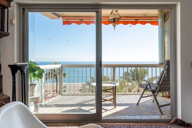 2 soverom Strandleiligheter til salgs i Zona Puerto Deportivo, Fuengirola - € 565 000 (Ref: 8793853)