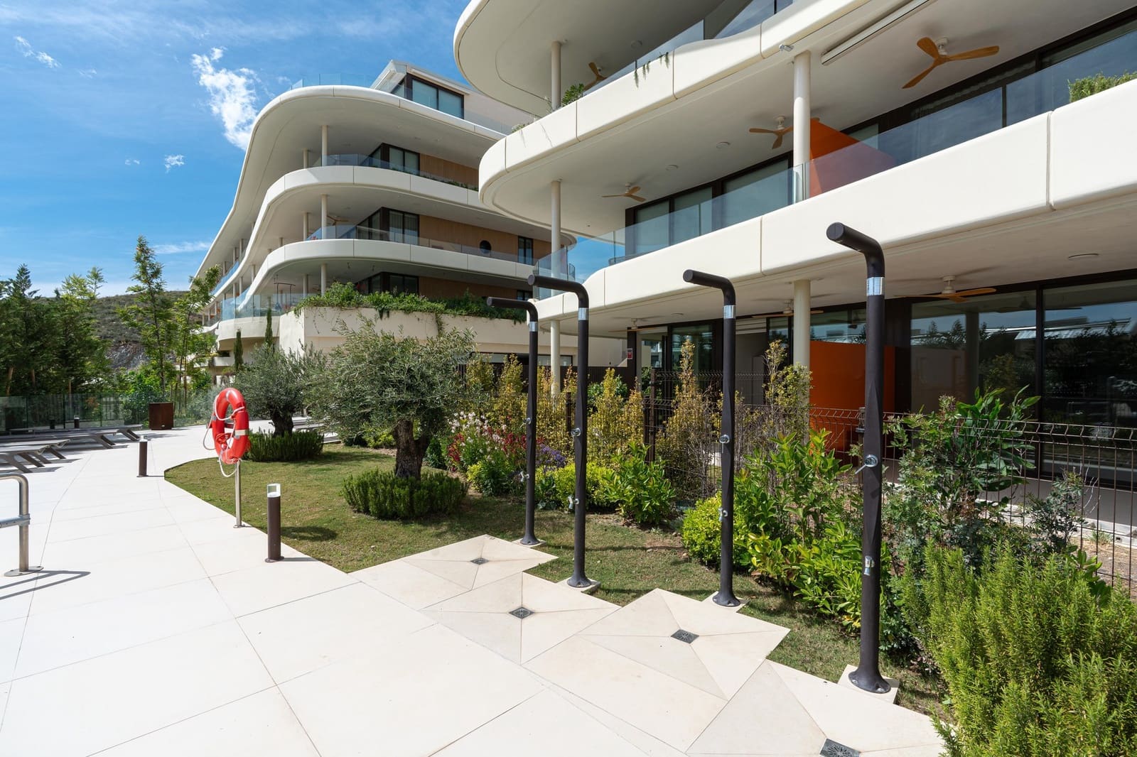 2 slaapkamer Appartement te koop in Fuengirola - € 575.000 (Ref: 8793880)